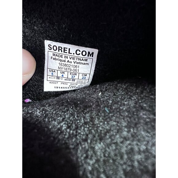 Sorel Yoot PAC waterproof snow boot kids size 5 - Picture 3 of 8